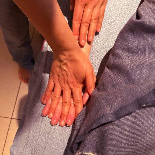 Photo illustrant le massage thaï à l'huile